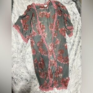 LuLaRoe Pink and Gray Floral Chiffon and Lace Robe
